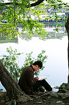 lo khung rong bach kim