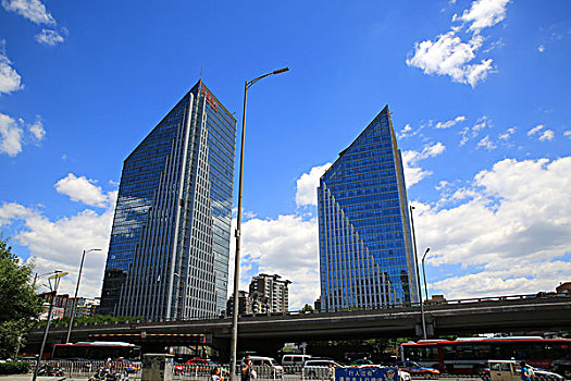 soi cau bach kim 888