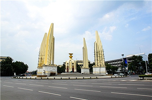 soi cau lo rong bach kim